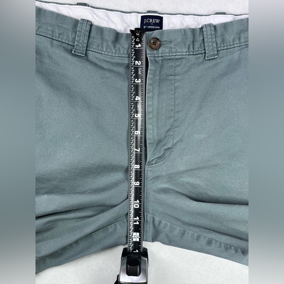 J. Crew Men’s 9” Chino Shorts. Size 35 - Picture 3 of 11